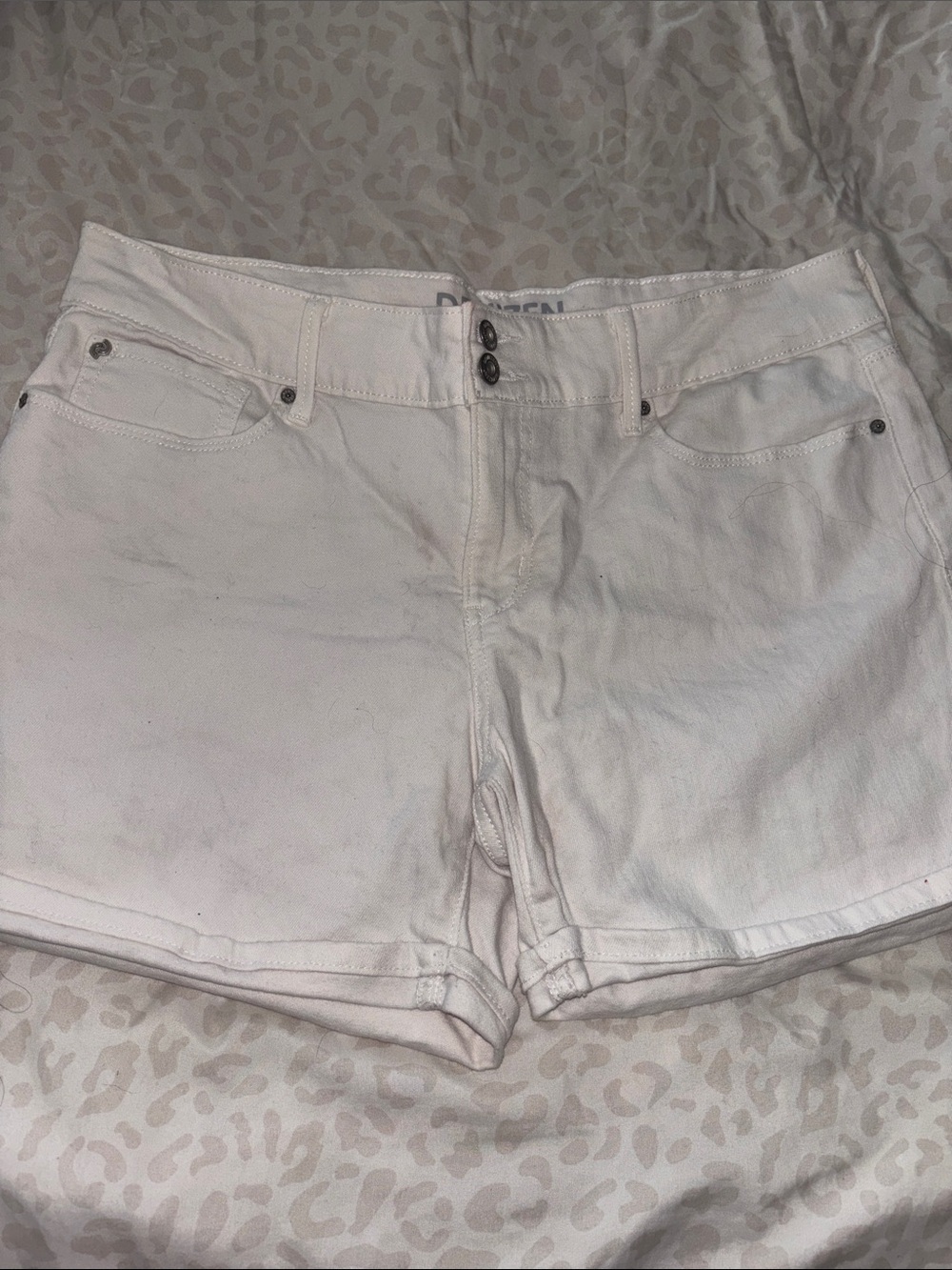 Denizen from Levi's White Denim Shorts - Double Button Mid-Rise